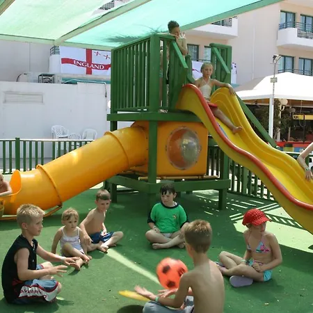 Maris Grand Waterpark Aparthotel 3*