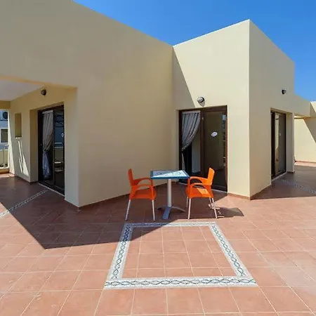 Artemis Aparthotel 3*