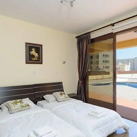 Artemis Aparthotel